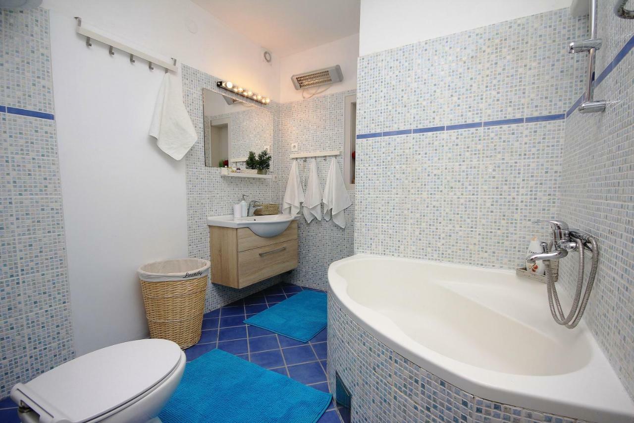 Apartment Mikula Makarska Exteriör bild